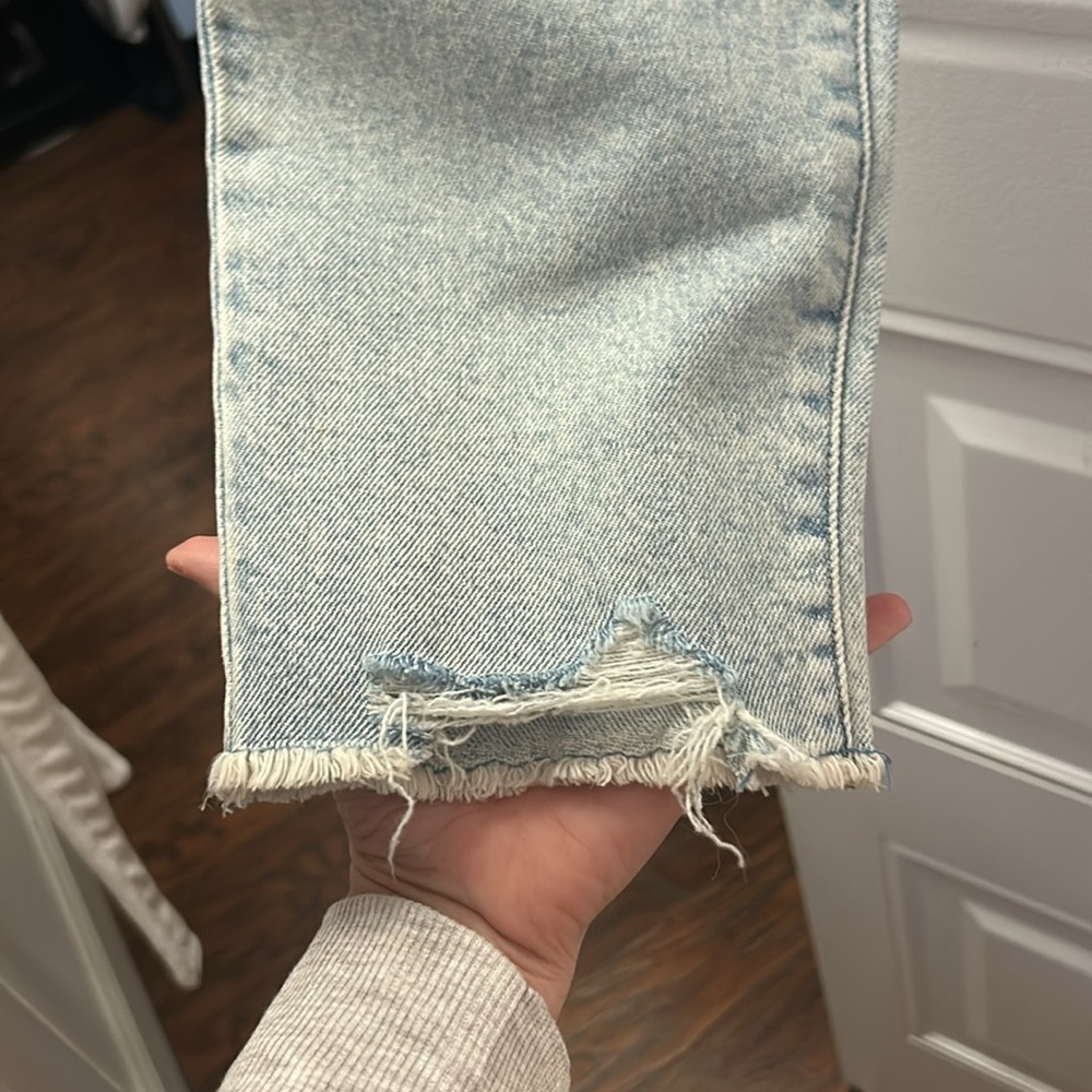 The cutest mom jeans - Picture 4 of 5